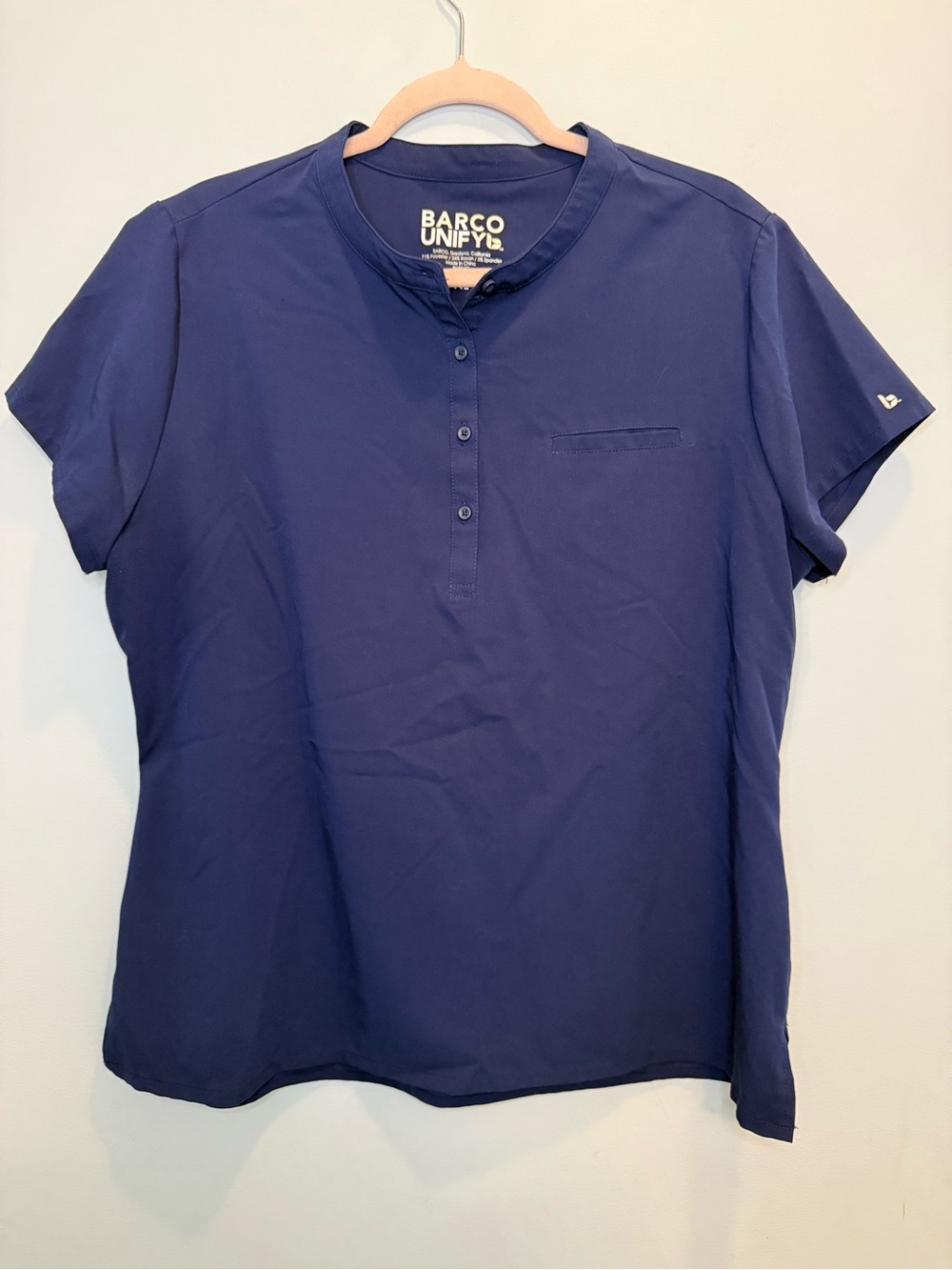 Barco Unify Women's Mission Scrub Top Navy Blue XL Henley Mandarin Collar